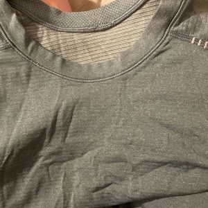 Lululemon athletica Vent Shirt L Grayish blue long sleeve workout shirt